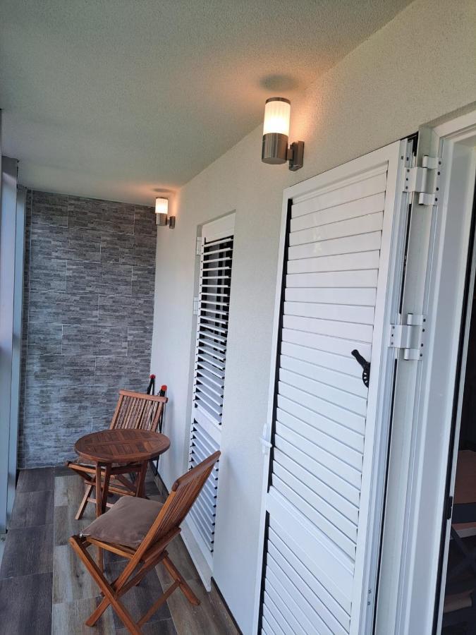 Apartments With Sea View In Prcanj Kotor Ngoại thất bức ảnh