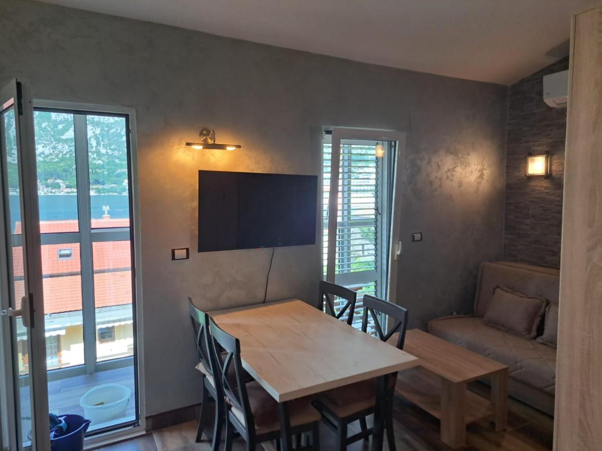 Apartments With Sea View In Prcanj Kotor Ngoại thất bức ảnh